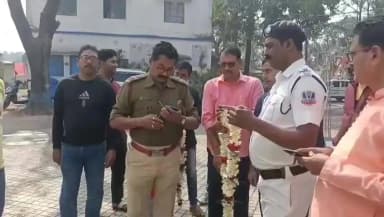 কাঁকসা: কাঁকসা থানা প্রাঙ্গনে নেতাজি সুভাষ চন্দ্র বসুর জন্ম জয়ন্তী পালন করলেন কাঁকসা থানার পুলিশ আধিকারিকরা