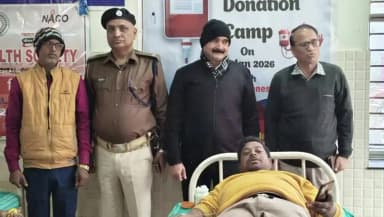 सरिया: सरिया के देवकी अस्पताल में रक्तदान शिविर, 72 लोगों ने किया रक्तदान!