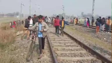 लौरिया: रील बनाने के चक्कर में पश्चिमी चंपारण में दो लोगों की मौत, लाइक्स और फॉलोअर्स की चाह बनी जानलेवा