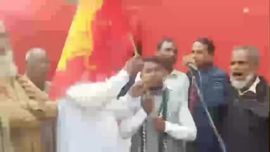 শীতলকুচি: নেতাজি সুভাষচন্দ্র বসুর জন্মদিবস উপলক্ষে শীতলকুচিতে সারা ভারত ফরওয়ার্ড ব্লকের অনুষ্ঠান, দলে যোগ দিল পাঁচজন