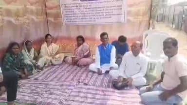 खामगाव: विकास कामांना मिळाला थांबा! टेम्बुर्णा येथील महिला सरपंचा बसल्या चौथ्यांदा उपोषणाला