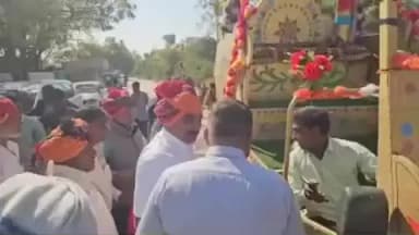 સરસ્વતી: રાજ્ય સરકારના પૂર્વ પંચાયત મંત્રીના હસ્તે ઘચેલી ગામ ખાતે 1.25 કરોડના રોડનું ખાર્ધમુરત કરાયું