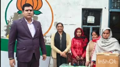 गाज़ियाबाद: लोनी में आंगनवाड़ी केन्द्रों को आधुनिक बनाने की तैयारी, बीजेपी विधायक ने खेल सामग्री बांटी