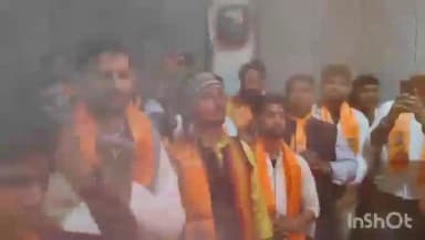 पीरो: पीरो के श्री हनुमान मंदिर में गूंजे जयकारे, बनारस के पुरोहितों ने कराई भव्य गंगा महाआरती