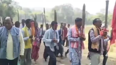 ଅମ୍ବାଭୋନା: ଐତିହାସିକ ଡେ଼ବ୍ରି ଗଡ଼ ଗୁମ୍ଫା ନିକଟରେ ଆଜି ବୀର ସୁରେନ୍ଦ୍ର ସାଏ ଙ୍କ ଜୟନ୍ତୀ ମହାସମାରୋହରେ ପାଳିତ