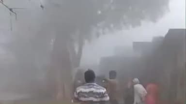 खागा: भीखमपुर गांव में ग्राम समाज की जमीन पर कब्जे को लेकर दो पक्षों में हुई मारपीट, पुलिस जांच में जुटी