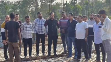 শান্তিরবাজার: জোলাইবাড়ীতে ছাত্রাবাস ও জোলাইবাড়ী সুপার মার্কেটের নির্মান কাজ পরিদর্শন করেন মন্ত্রী