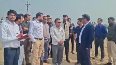 बागली: कलेक्टर श्री ऋतुराज सिंह ने बागली तहसील के चपड़ा में विकास कार्यों का निरीक्षण किया