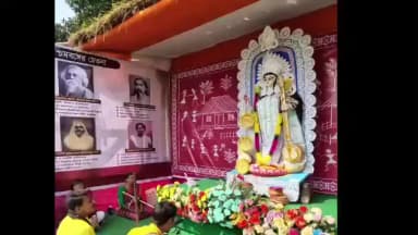 ফরাক্কা: পশ্চিমবঙ্গের পরিস্থিতি উপর থিমে ফারাক্কা গান্ধী ঘাটে এই প্রথমবারের মতো বাগদেবী মা সরস্বতীর পুজোর আয়োজন
