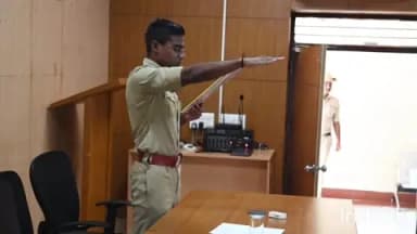 ಯಾದಗಿರಿ: ನಗರದ ಎಸ್ಪಿ ಕಚೇರಿಯಲ್ಲಿ ರಾಷ್ಟ್ರೀಯ ಮತದಾರರ ದಿನಾಚರಣೆ ಅಂಗವಾಗಿ ಪ್ರತಿಜ್ಞಾ ವಿಧಿ ಸ್ವೀಕಾರ ಕಾರ್ಯಕ್ರಮ