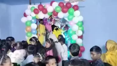 बसंत पंचमी के पावन अवसर पर मध्य विद्यालय छतोई में ज्ञान और कला की देवी मां सरस्वती की पूजा अर्चना की गई।