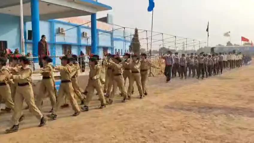 77 वे गणतंत्र दिवस समारोह के उपलक्ष्य में फुल ड्रेस रिहर्सल आयोजित
-
CM Madhya Pradesh
Jansampark Madhya Pradesh
#Jans...