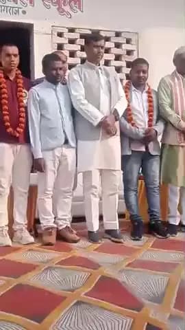 पीयूष रंजन पुर्व विधायक करछना@।के। डी के मेमोरियल कान्वेंट स्कूल गधिंयाव बेंदौं करछना में। सरस्वती पूजा अर्चना किया गया