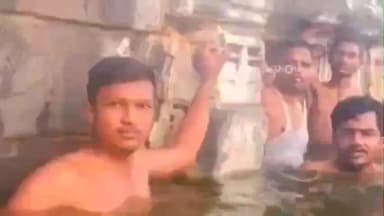 लोणार: लोणार सरोवरातील पाण्याच्या वाढत्या पातळीवरून लोणारवासीयांचं चक्क वर्ल्ड हेरिटेज सेंटर व युनेस्कोला साकड..