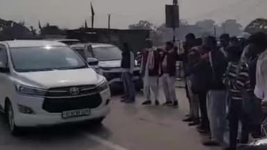 बिहिया: पटना से बक्सर जाते समय पूर्व आईएएस और जदयू के राष्ट्रीय महासचिव का लोगों ने बिलौटी के पास किया स्वागत