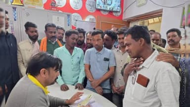 ଭଟଲି: ଭଟଲି ସ୍ଥିତ ବିଜେପି କାର୍ଯ୍ୟାଳୟରେ ଆଜି ବିଭିନ୍ନ ଗ୍ରାମରୁ ଆସିଥିବା ଜନସାଧାରଣ ସମସ୍ୟା ର ଜନଶୁଣାଣୀ କଲେ ଭଟଲି ବିଧାୟକ ଇରାଶିଷ ଆଚାର୍ଯ୍ୟ