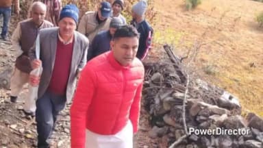 ओखलकांडा: खाल बाजार, जानसिमलकन्या, भेटी, गुरना, डलौज कैड़ागांव, धैना और कुकना का भ्रमण कर ग्रामीणों की समस्याओं को सुना गया