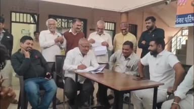 पोलायकलां: पोलायकला नगर परिषद में दुकानों की नीलामी, वार्ड 11 में सभागृह के सामने सीलबंद निविदाएं खोली गईं