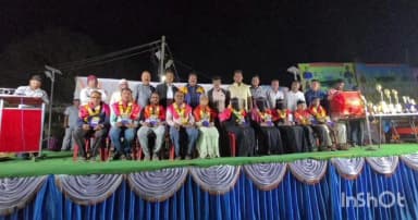 ಹಿರೇಕೆರೂರು: ಪಟ್ಟಣದಲ್ಲಿ ಊರುಸ್ ಕಾರ್ಯಕ್ರಮದ ಅಂಗವಾಗಿ ಆಯೋಜಿಸಿದ್ದ ರಸಪ್ರಶ್ನೆ ಕಾರ್ಯಕ್ರಮಕ್ಕೆ ಮಾಜಿ ಸಚಿವ ಬಿ ಸಿ ಪಾಟೀಲ್ ಚಾಲನೆ