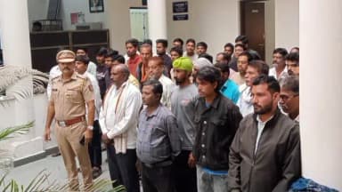 काटोल: प्रजास्ताक दिनाआधी काटोल पोलीस ठाण्यात 56 आरोपीची घेण्यात आली परेड