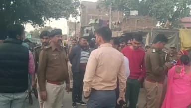 शाहकुंड: शाहकुंड मुख्य बाजार में जाम की समस्या को लेकर प्रशिक्षु आईएएस जतिन कुमार के निर्देश पर वाहन चेकिंग अभियान चलाया गया