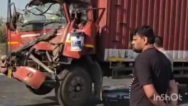 ખેડા: વડાલા પાટિયા પાસે શ્વાનને બચાવવા જતા અકસ્માત સર્જાયો.