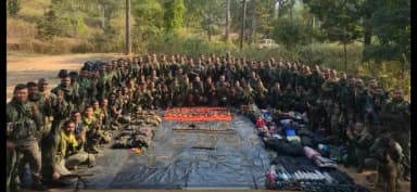 कुख्यात 01 करोड़ इनामी नक्सली अनल उर्फ पतिराम माँझी (CCM) सहित 17 हार्डकोर इनामी नक्सली मुठभेड़ में ढेर