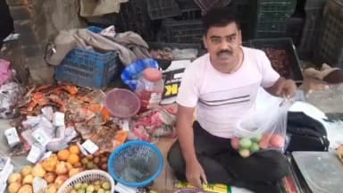 জামালপুর: এবার যার লটারি কাণ্ডে গ্রেপ্তার হলো ফল বিক্রেতা জামালপুরে