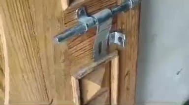 धरणगाव: पाळधी येथे दिवसाढवळ्या घरफोडी; सव्वा दोन लाखांचा ऐवज लंपास