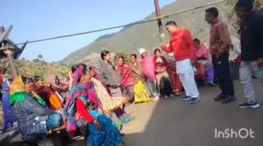 धारी: विधायक ने भीमताल विधानसभा क्षेत्र के गांव का दौरा कर ग्रामीणों की समस्याएं सुनीं, अधिकारियों को दिए निर्देश