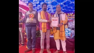 କରଞ୍ଜିଆ: କୁଳିପୋଷି ସ୍ଥିତ ଶିମିଳିପାଳ ସରକାରୀ ଉଚ୍ଚ ବିଦ୍ୟାଳୟର ୪୫ତମ ବାର୍ଷିକ ଉତ୍ସବ ଅନୁଷ୍ଠିତ; କରଞ୍ଜିଆ ବିଧାୟକଙ୍କ ଯୋଗଦାନ