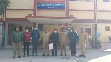 श्रीनगर: पौड़ी पुलिस की बड़ी कार्रवाई, गुलदार की खाल के साथ 4 वन्यजीव तस्कर किए गए गिरफ्तार