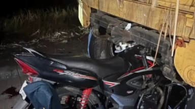 माळशिरस: गारवाड पाटीजवळ उभ्या ट्रॅक्टरला दुचाकीची धडक, तरुणाचा मृत्यू