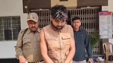 সুতি ২: কোচবিহার থেকে বিহারে পাচারের ছক ভেস্তে, সুতিতে ৭০ কেজি গাঁজা সহ ধৃত এক