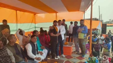 रिविलगंज: सिमरिया खेल मैदान में RPL क्रिकेट टूर्नामेंट आयोजित, विजेता टीम को शील्ड दिया गया