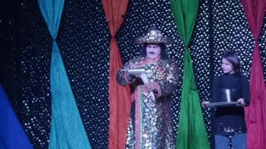 चुरहट: सीधी जिले के स्वयंवर पैलेस में लगेगा जादू का अंबार, जगह-जगह से पहुंच रहे लोग