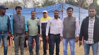 कलियासोल: पंचेत डैम में केलियासोल प्रखंड के पतलाबाड़ी पंचायत के मुखिया द्वारा वनभोज का आयोजन