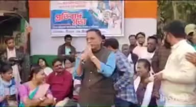 জগৎবল্লভপুর: মুন্সিরহাট চাঁদনী মোড়ে জগৎবল্লভপুর কেন্দ্র তৃণমূল কংগ্রেসের পক্ষ থেকে প্রতিবাদ সভা উপস্থিত বিধায়ক