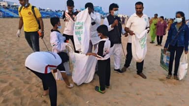 ଗୋପାଳପୁର: ଜାତୀୟ ପର୍ଯ୍ୟଟନ ଦିବସ ଅବସରରେ ବ୍ରହ୍ମପୁର ସବୁଜ ବାହିନୀ ପକ୍ଷରୁ ଗୋପାଳପୁର ବେଳାଭୂମିରେ ସଫେଇ କାର୍ଯ୍ୟକ୍ରମ ଅନୁଷ୍ଠିତ