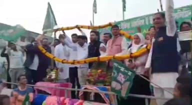 ভগবানগোলা ২: KCK হাই মাদ্রাসায় বিভিন্ন দল ছেড়ে ১৫০০ মানুষ যোগদান করলেন, মিম পার্টিতে