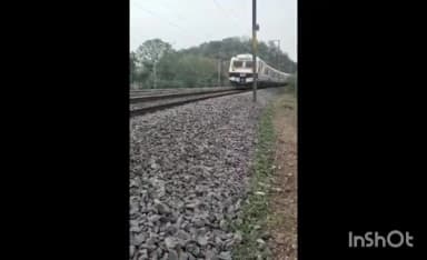 मुरार: जयारोग्य अस्पताल के पूर्व अधीक्षक ने की आत्महत्या, ग्वालियर में रेलवे ट्रैक पर सिर रखकर लेटे