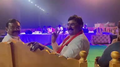 हंडिया: नर्मदा घाट पर दीपदान कार्यक्रम आयोजित, जिला प्रशासन एवं जनप्रतिनिधि हुए शामिल