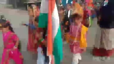 भैंसदेही: धामनगांव के सभी शासकीय स्थानों पर हुआ ध्वजारोहण, प्रभात फेरी में लगे भारत माता के जयघोष