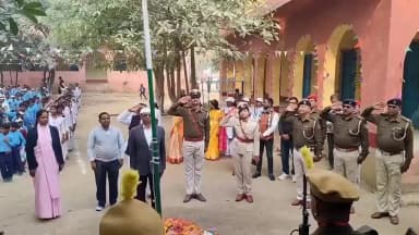 नौहट्टा: कैमूर पहाड़ी क्षेत्र में स्थित रेहल थाना में गरिमामय ढंग से हुआ झंडोत्तोलन, प्रखंड विकास अधिकारी भी हुईं शामिल