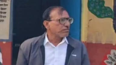 मोताळा: दुर्दैवी! ध्वजारोहण केल्यानंतर मुख्याध्यापकाचा हृदयविकाराने जागीच मृत्यू, मोहगाव जिल्हा परिषदेच्या शाळेतील घटना