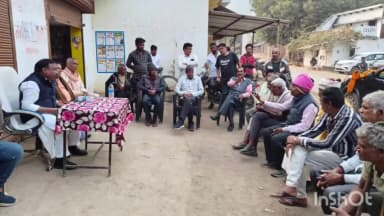 बहरी: सीधी जिले के बड़ागांव पहुंचे पूर्व मंत्री, लोगों की समस्याएं सुनीं और निराकरण के निर्देश दिए