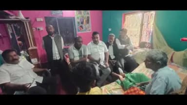 ଭଣ୍ଡାରିପୋଖରୀ: ଭଣ୍ଡାରିପୋଖରୀ ନାଆଁମୀ ଗ୍ରାମ ର ବାସିନ୍ଦା ଏ.ବି.ଓ କୁଳମଣି ପତିଙ୍କ ଦେହ ଅସୁସ୍ଥତା ଖବର ପାଇ ପହଁଚିଲେ ଭଣ୍ଡାରିପୋଖରୀ ବିଧାୟକ