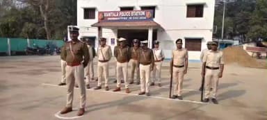 ভগবানগোলা ২: ভারতের জাতীয় পতাকা উত্তোলনের মাধ্যমে রাষ্ট্রীয় মর্যাদায় ৭৭তম প্রজাতন্ত্র দিবস উদযাপন করা হলো রানিতলা থানায়