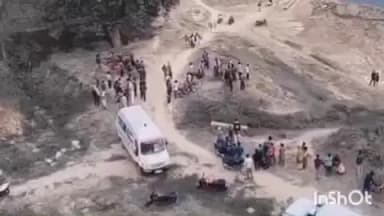 नरैनी: बरछा नदी किनारे घरेलू कलह के चलते सगे भाई-बहन ने जहरीला पदार्थ खाकर आत्महत्या की, मौके पर पहुंची पुलिस