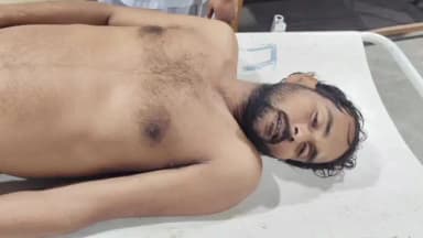 গড়বেতা ১: হাতির আক্রমণে এক যুবকের মৃত্যুর ঘটনা কেন্দ্র করে চাঞ্চল্য গড়বেতার ধাদিকাতে